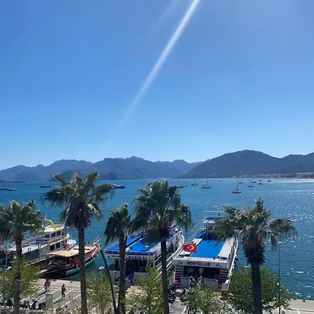 Апартаменты Trea Homes Marina Suites