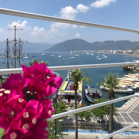 Apartment Trea Homes Marina Suites