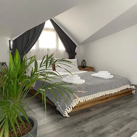 Apartment Trea Homes Marina Suites
