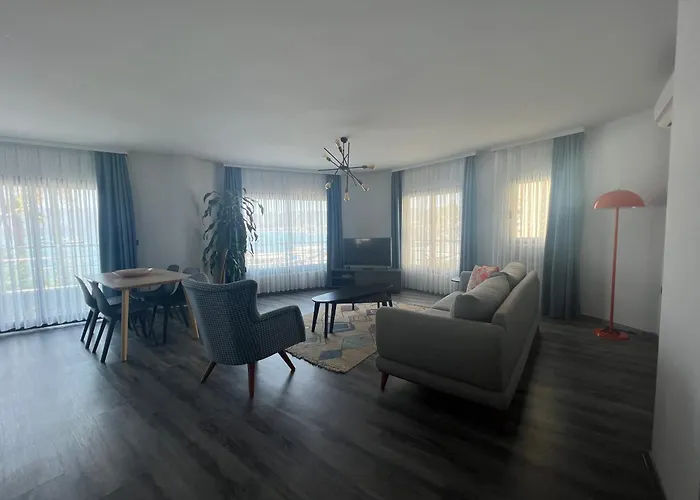 Trea Homes Marina * מרמריס