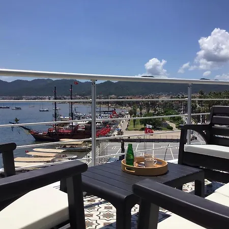 Trea Homes Marina Apartment *