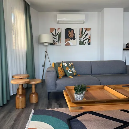 Trea Homes Marina Apartment *