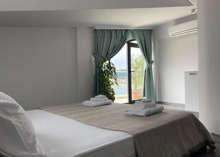 Trea Homes Marina Apartman *